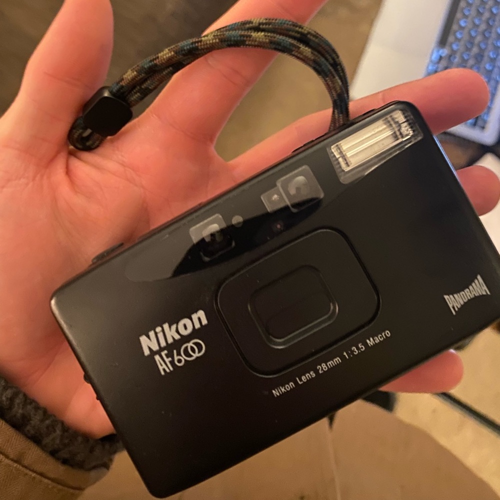 Nikon Lite Touch AF600- 35mm Film Camera